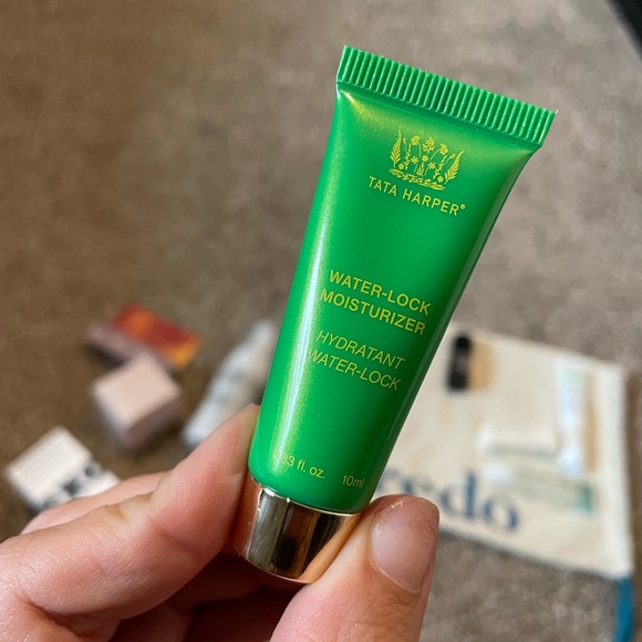 Credo Clean Beauty Sampler - Picture 6 of 10